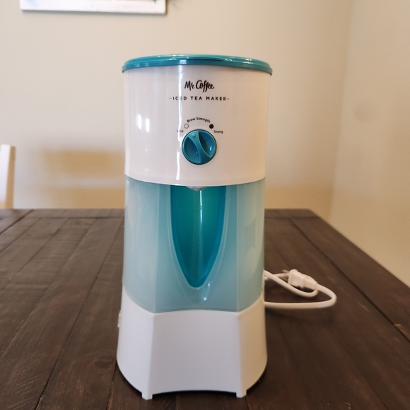 Mr. Coffee Other - Mr. Coffee Iced Tea Maker - White and Blue
